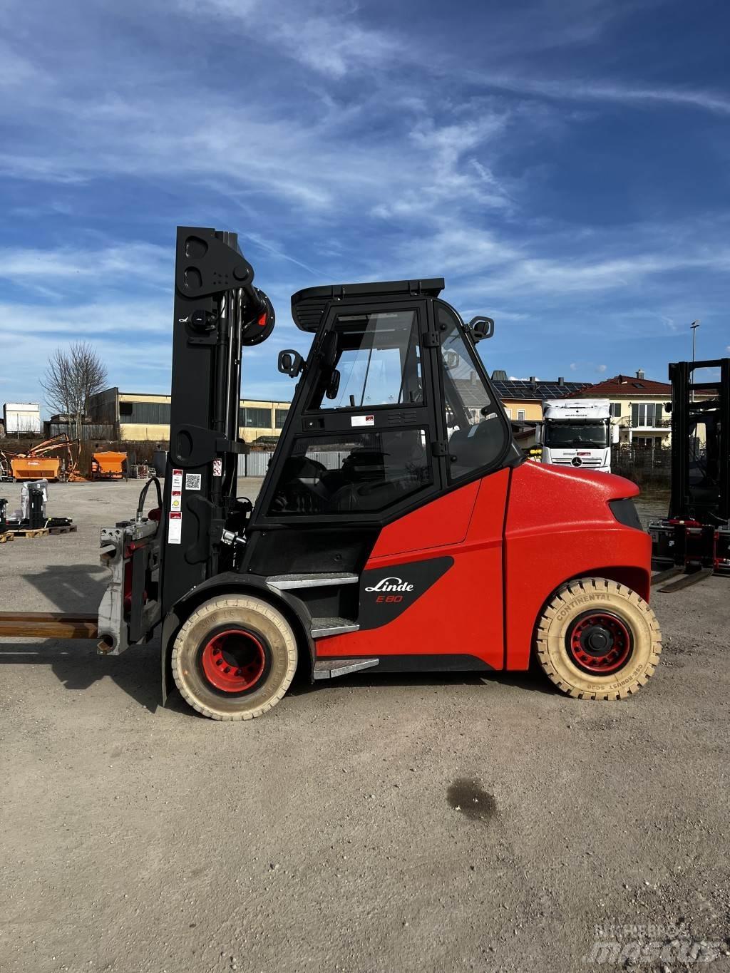 Linde E80/900 Elektromos targoncák
