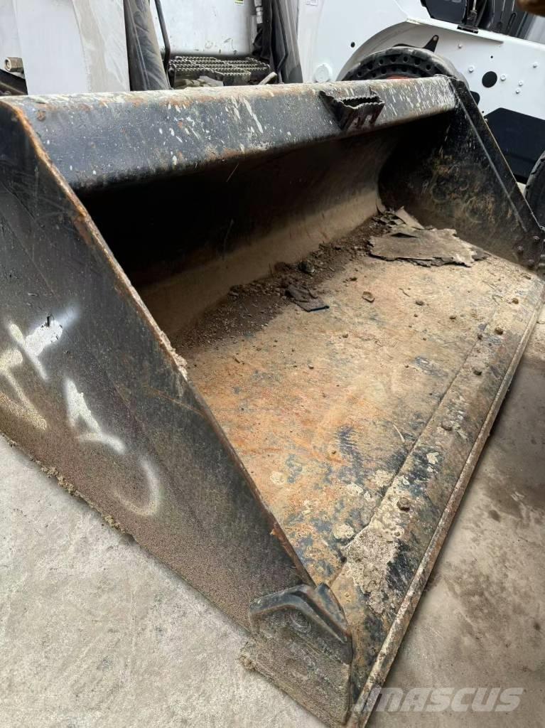 Bobcat T 770 Lánctalpas homlokrakodók