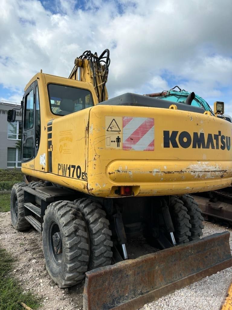 Komatsu PW 170 ES-6K Gumikerekes kotrók