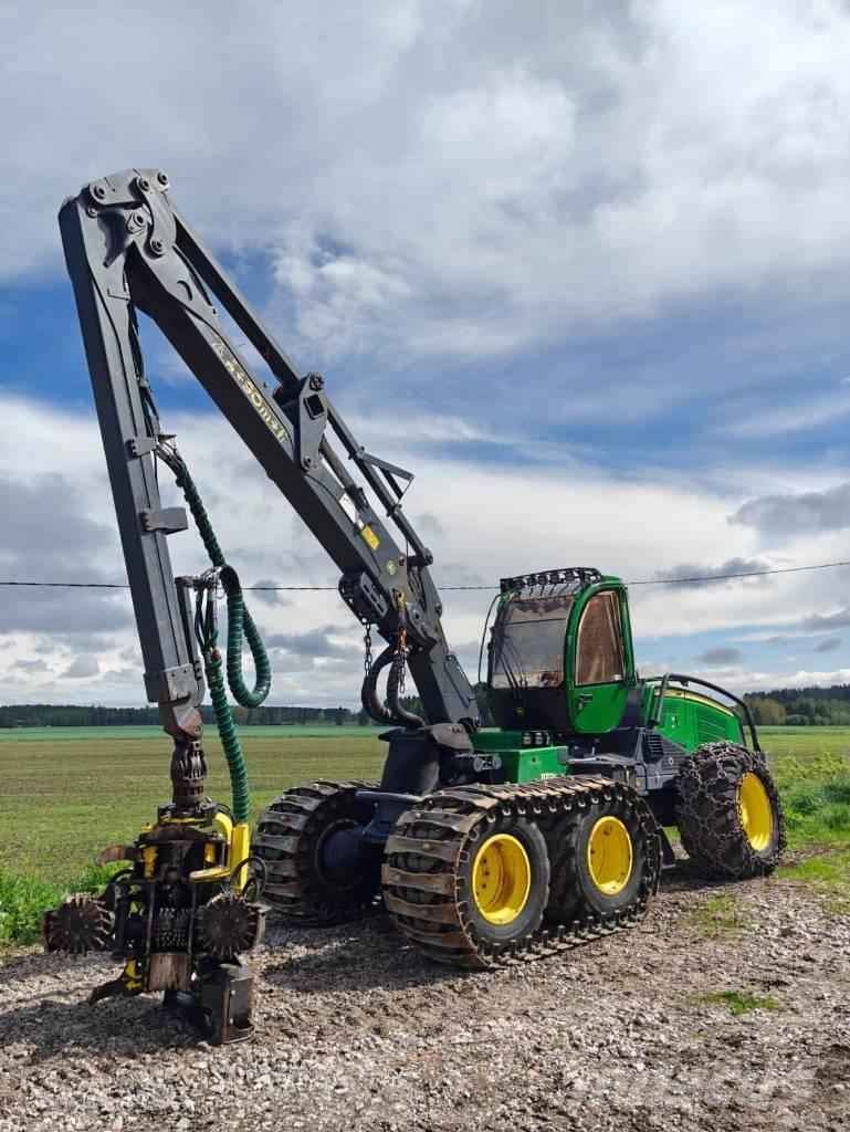 John Deere 1170 G Betakarítók