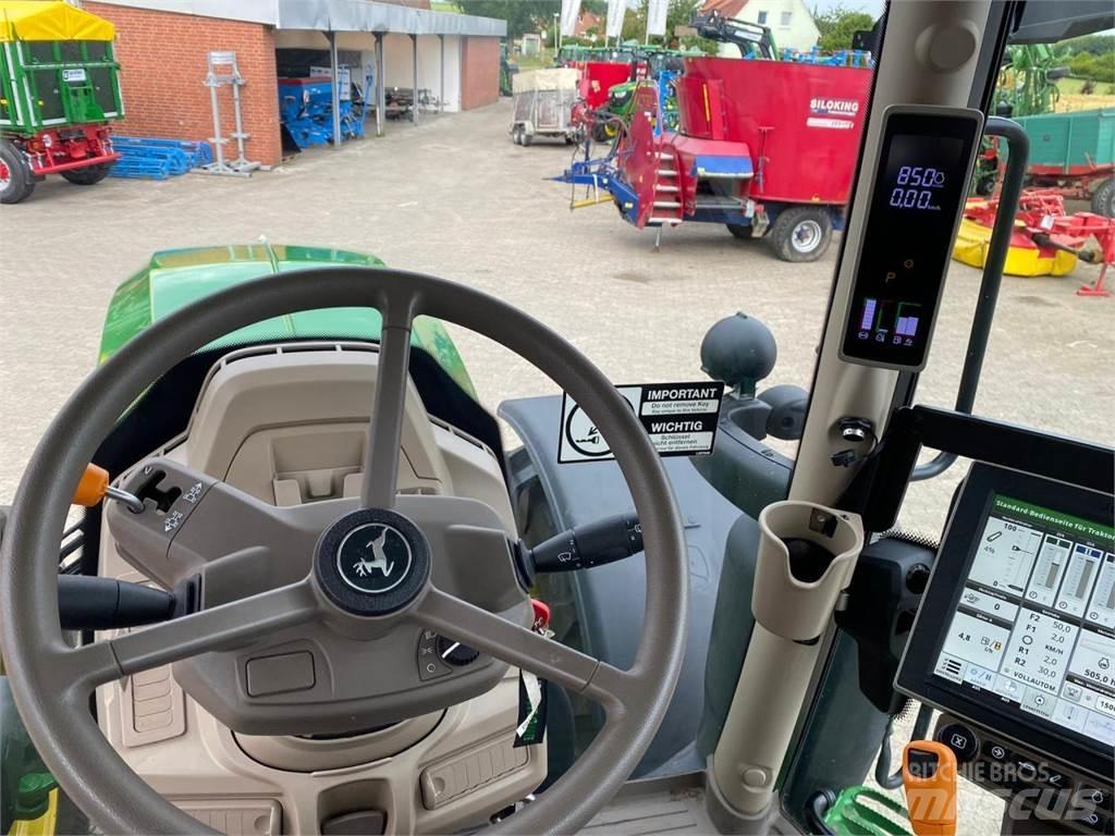John Deere 6R 215 Traktorok