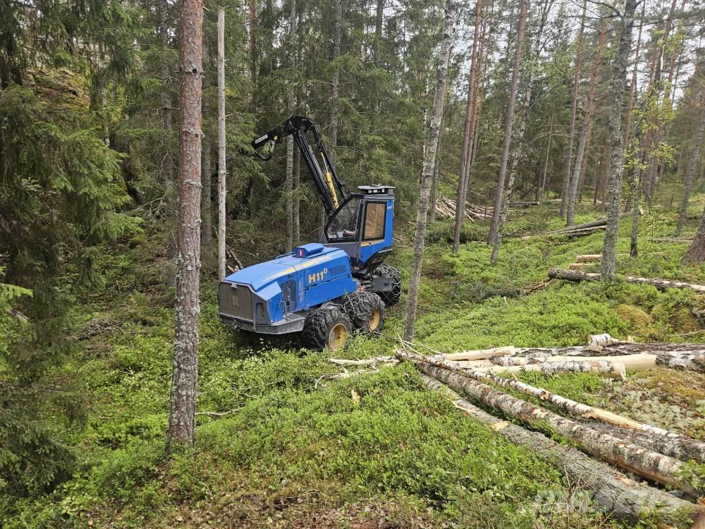 Rottne H 11 D Betakarítók