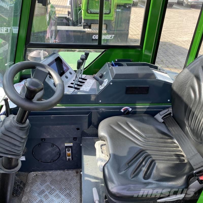 Combilift CB 2500 Tolóoszlopos négyutas targonca