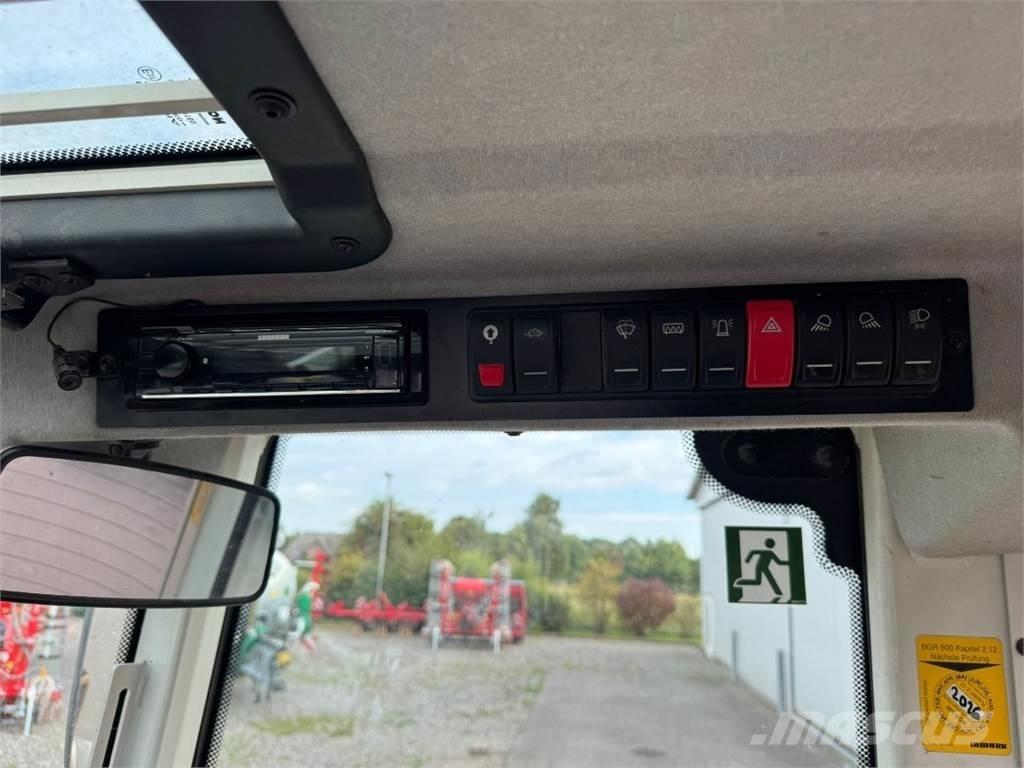 Liebherr 509 Tele Gumikerekes homlokrakodók