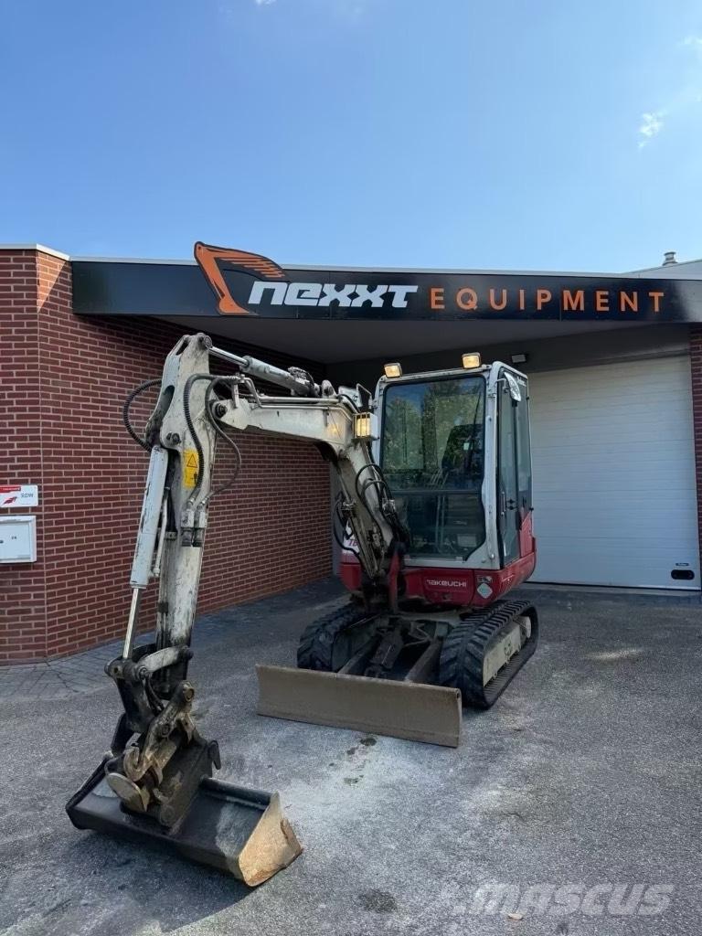 Takeuchi TB 230 Mini kotrók < 7t
