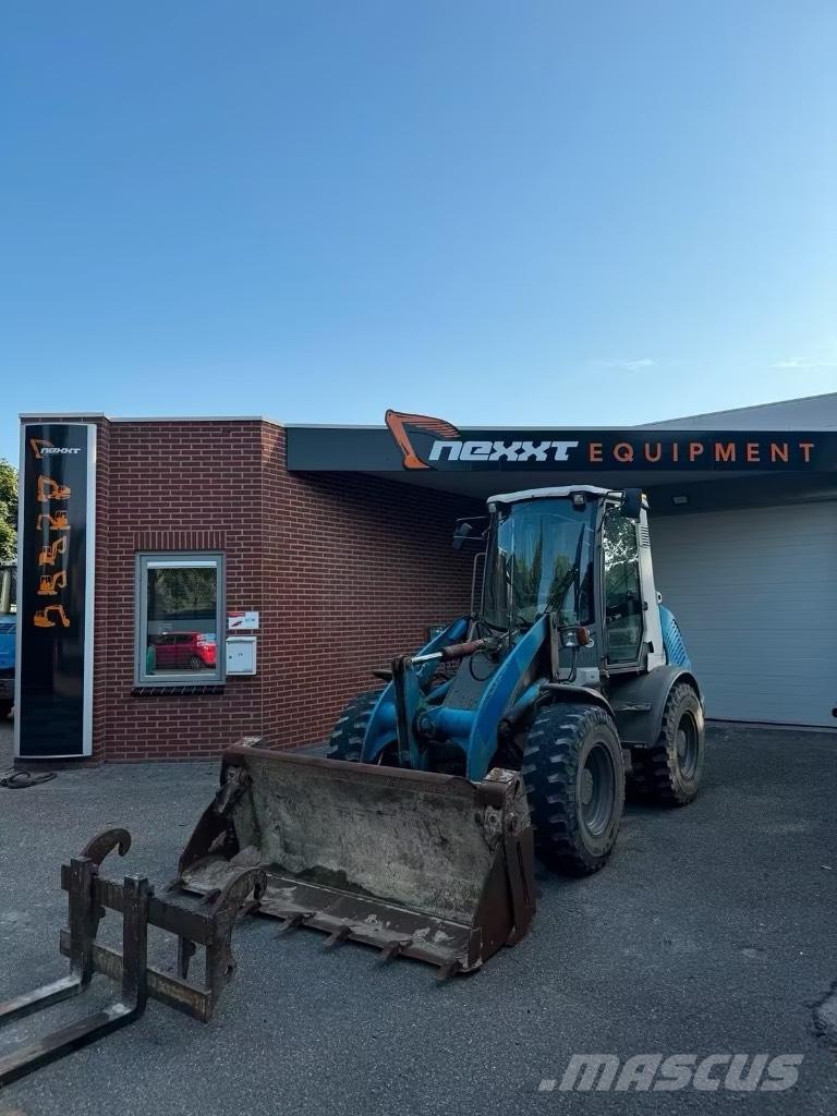 Atlas AR 65 Gumikerekes homlokrakodók