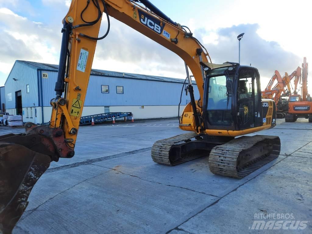 JCB JS 130 LC Lánctalpas kotrók