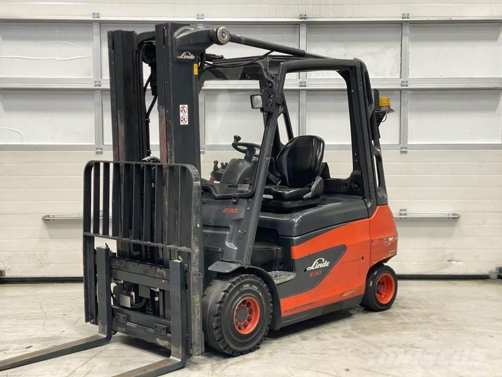 Linde E30-01 Elektromos targoncák