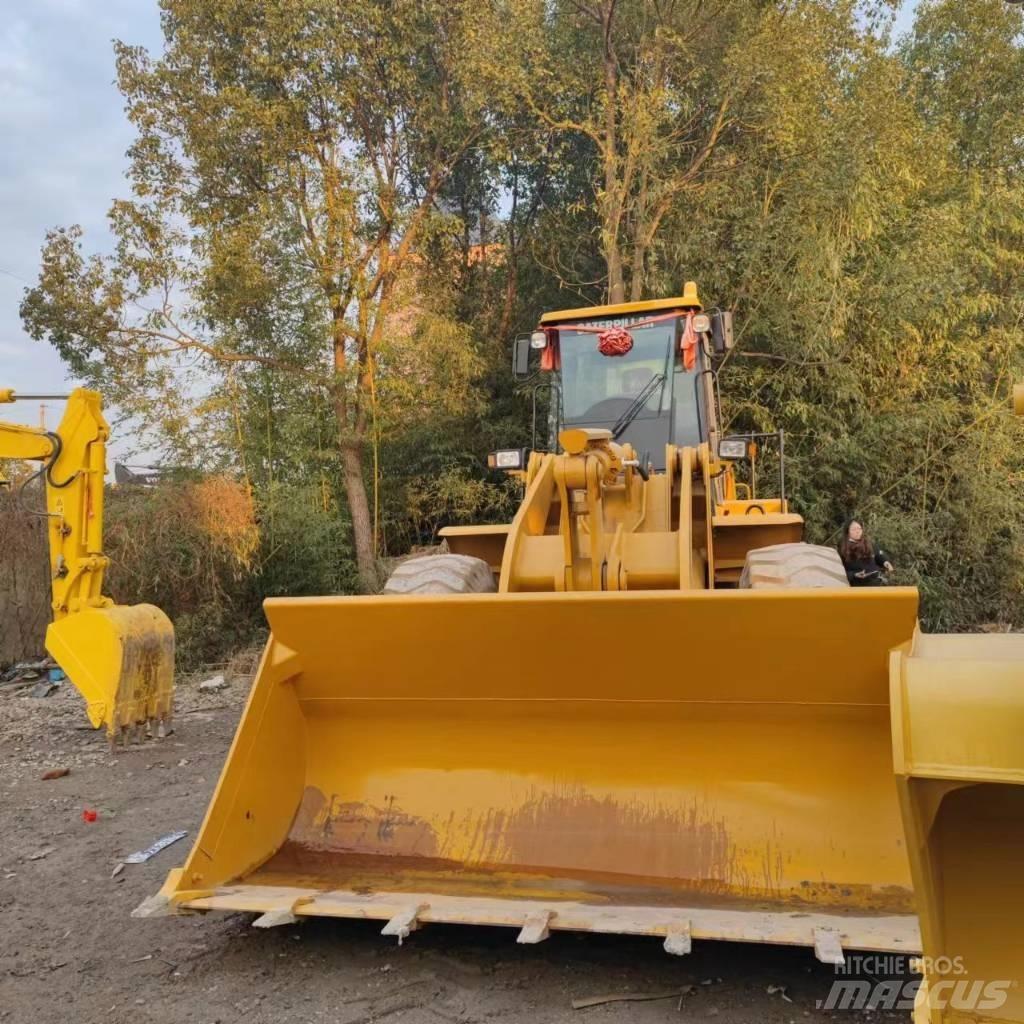 CAT 966 H Gumikerekes homlokrakodók