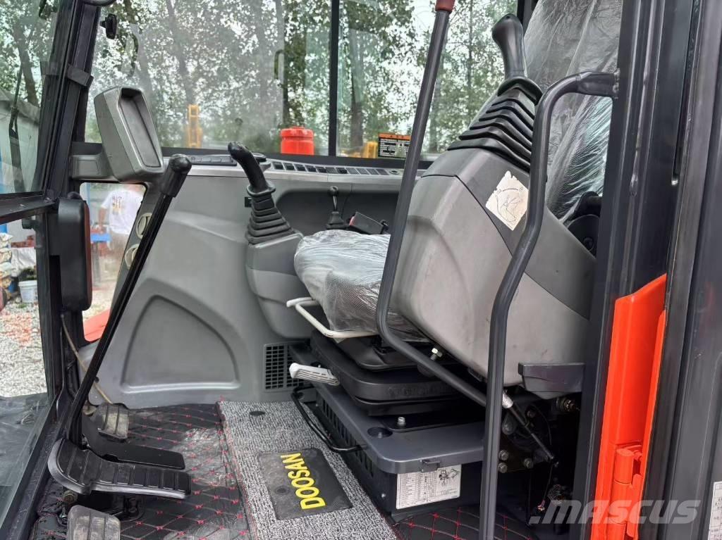 Doosan DX 60-9 C Mini kotrók < 7t