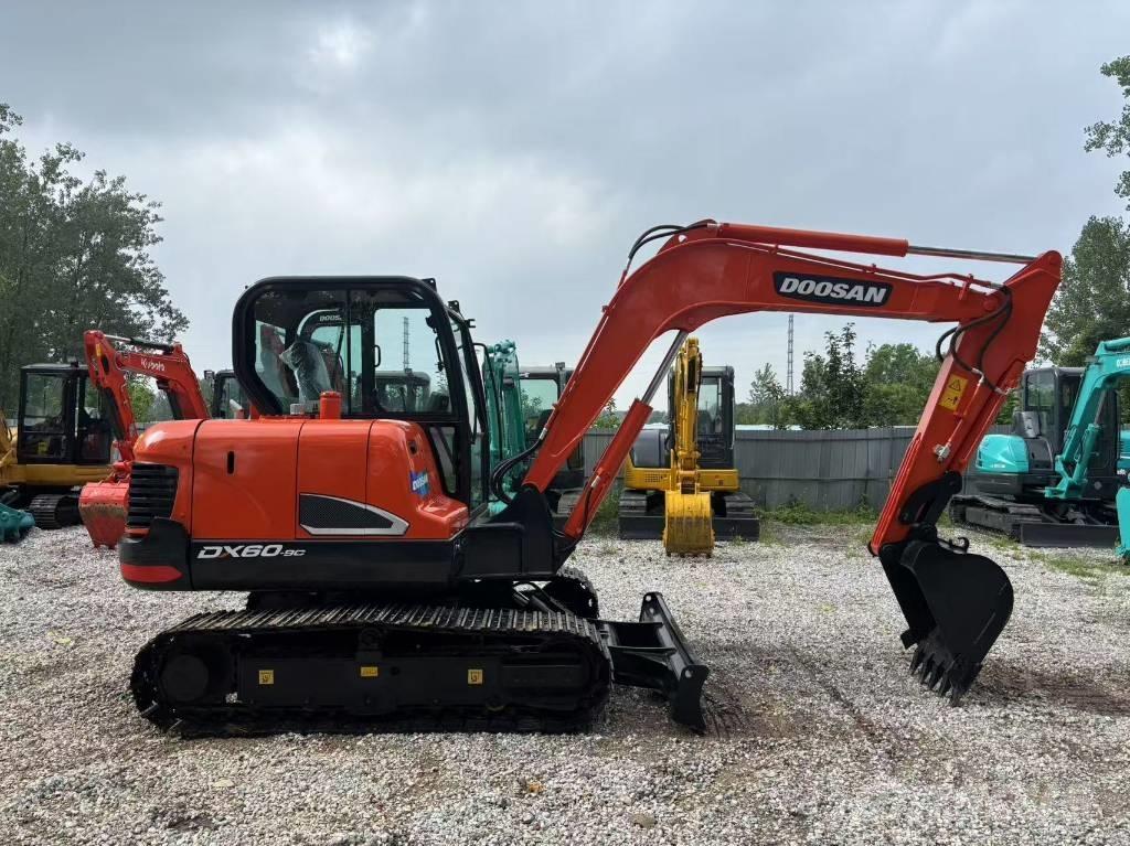 Doosan DX 60-9 C Mini kotrók < 7t