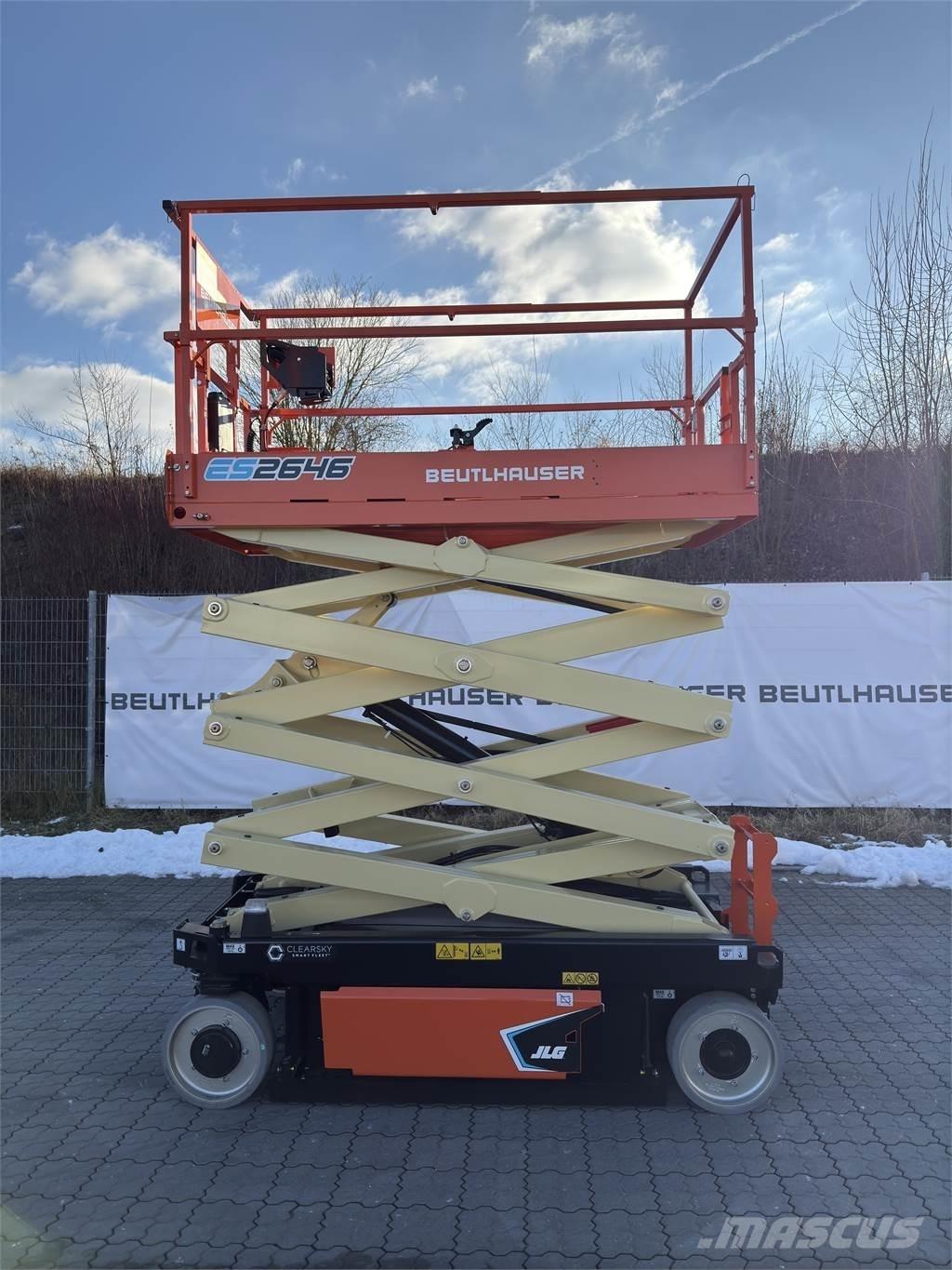 JLG ES2646 Ollós emelők