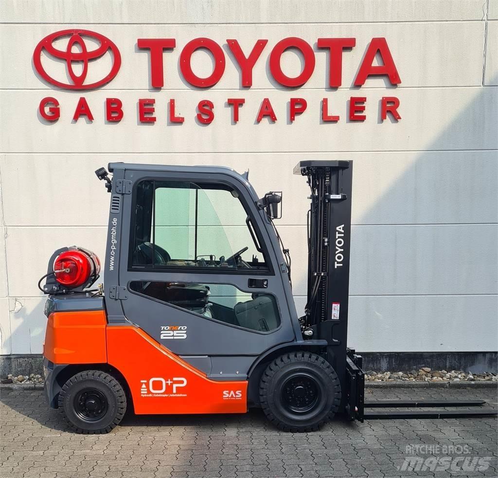 Toyota 02-8FGF25 Gázüzemű targoncák