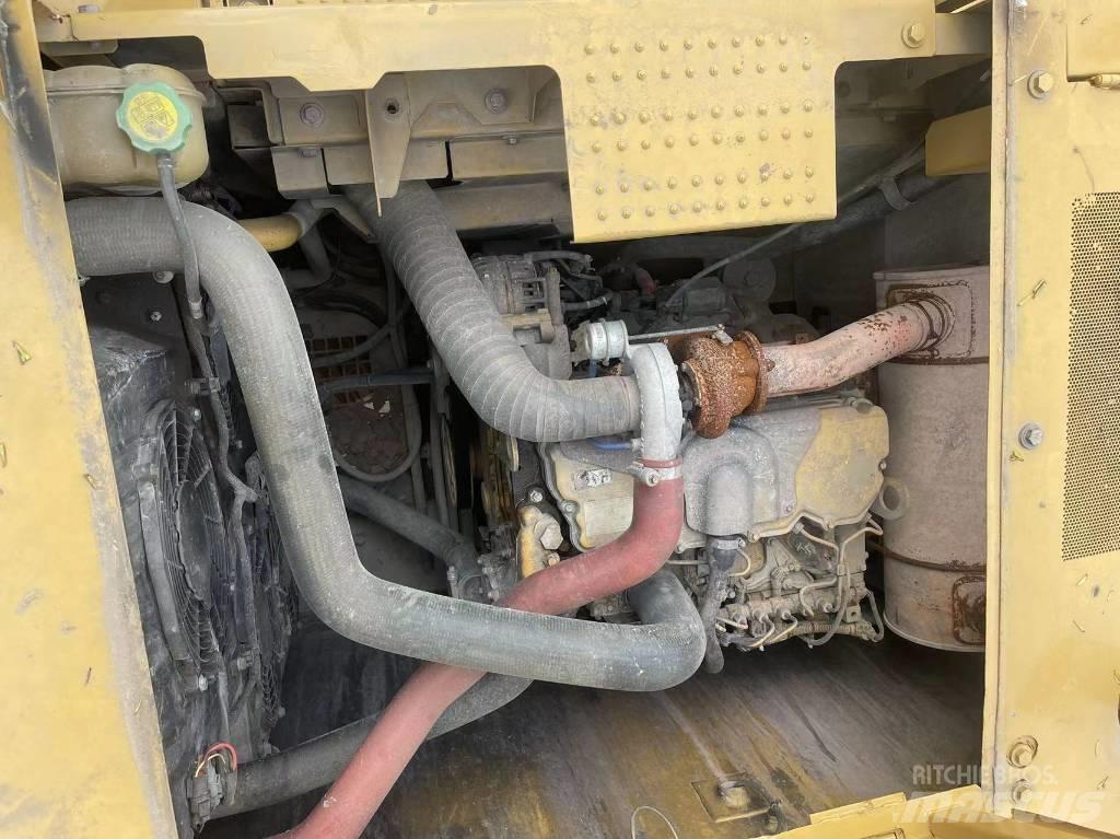 CAT 320GC Lánctalpas kotrók
