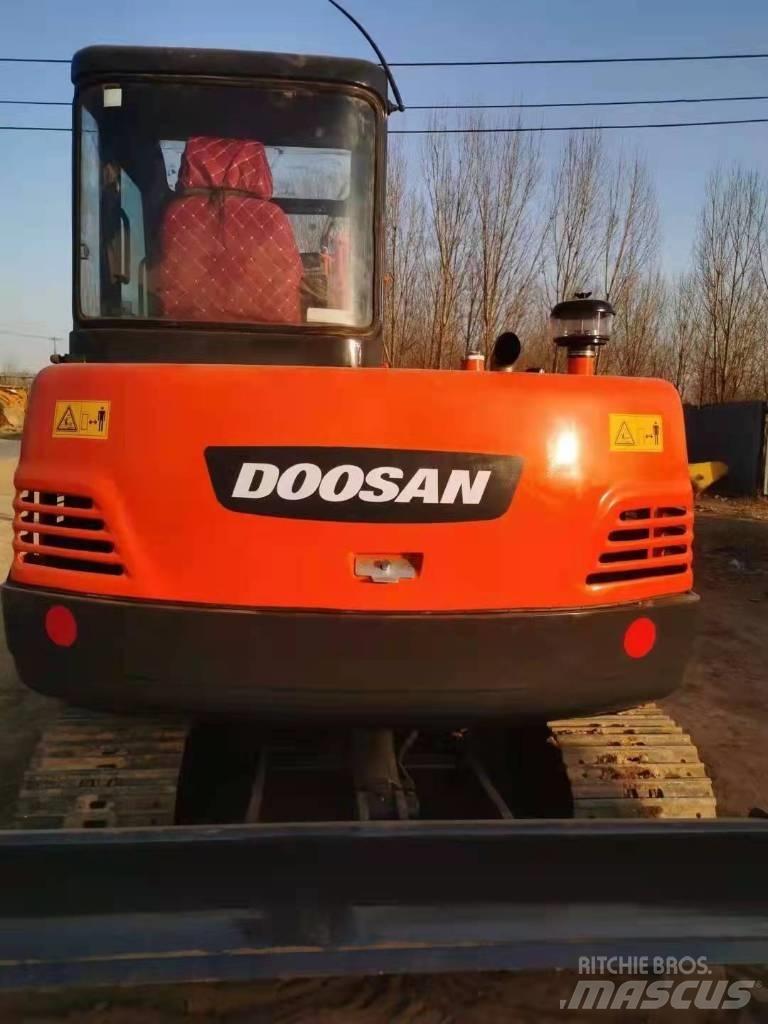 Doosan DH 55 Mini kotrók < 7t