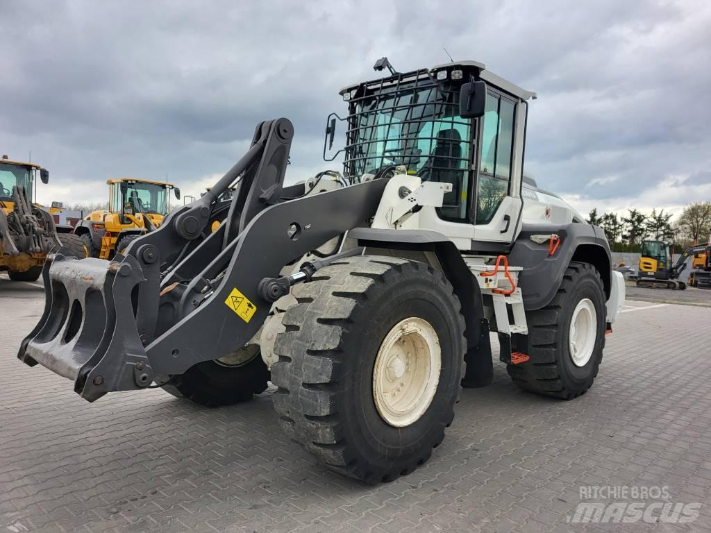 Volvo L 110 H Gumikerekes homlokrakodók