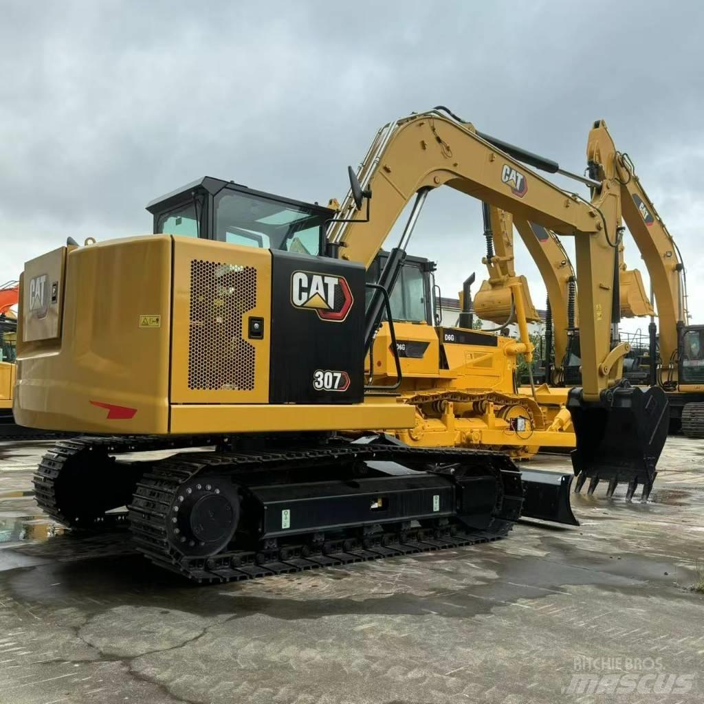 CAT 307 Mini kotrók < 7t