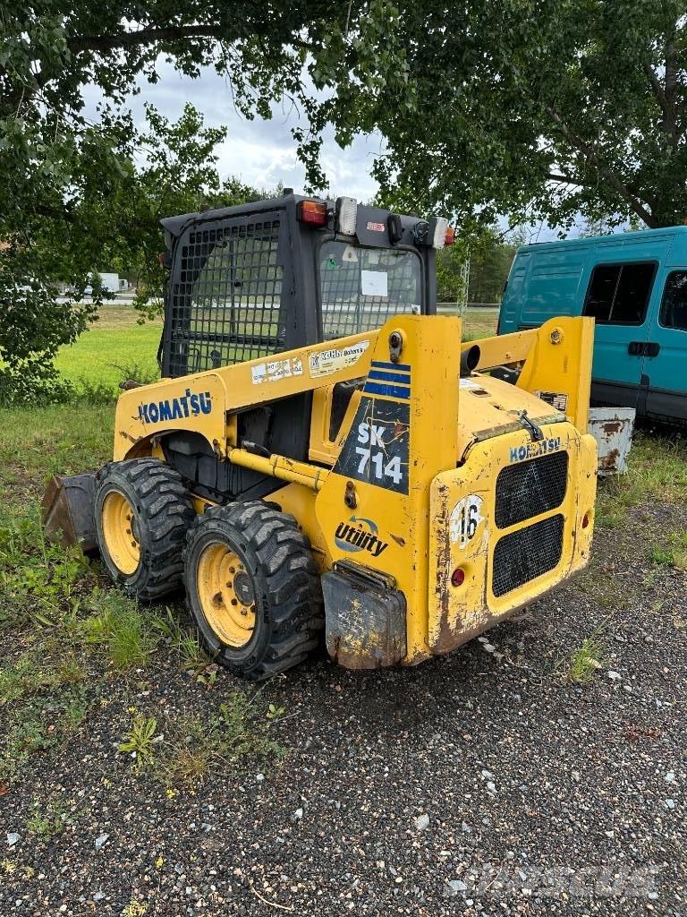 Komatsu SK 714 Kompaktrakodók