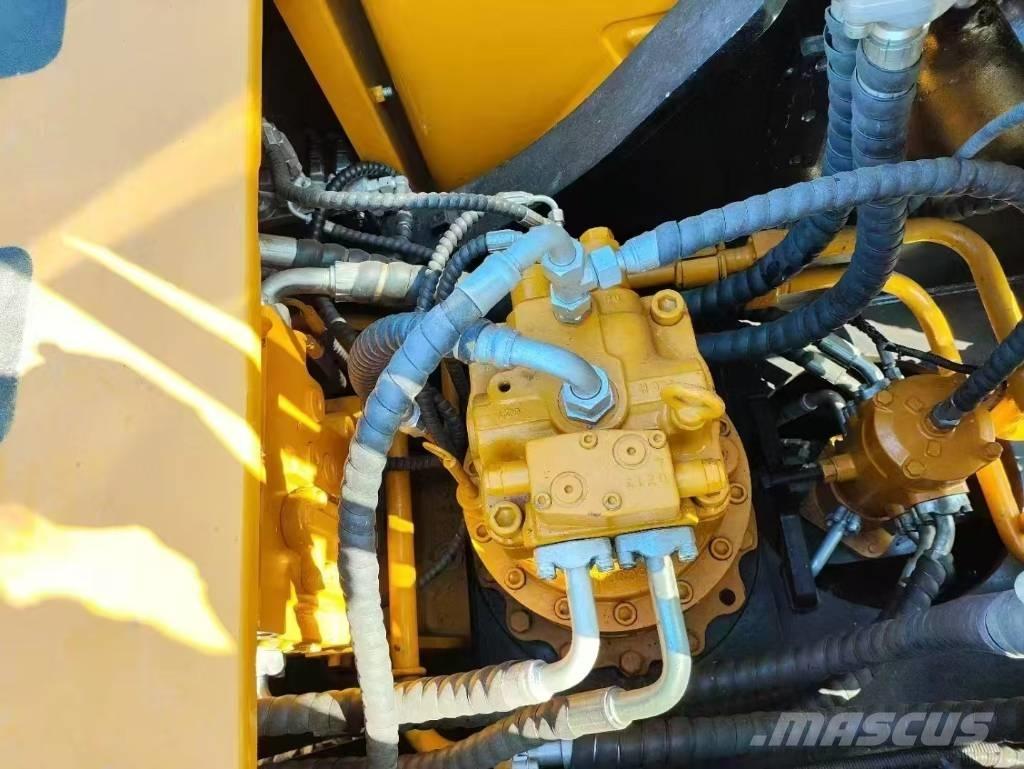 Sany SY215C Lánctalpas kotrók