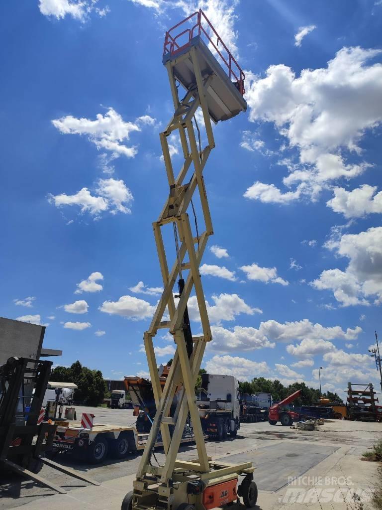 JLG 3246 ES Ollós emelők