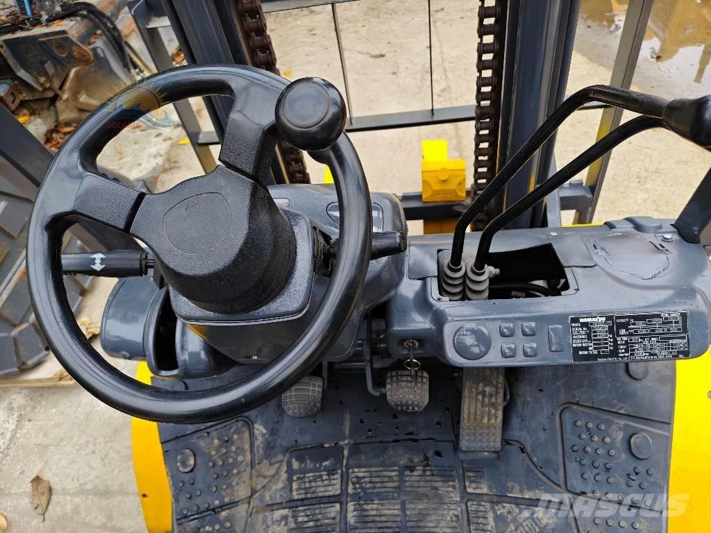 Komatsu FD 30 Dízel targoncák