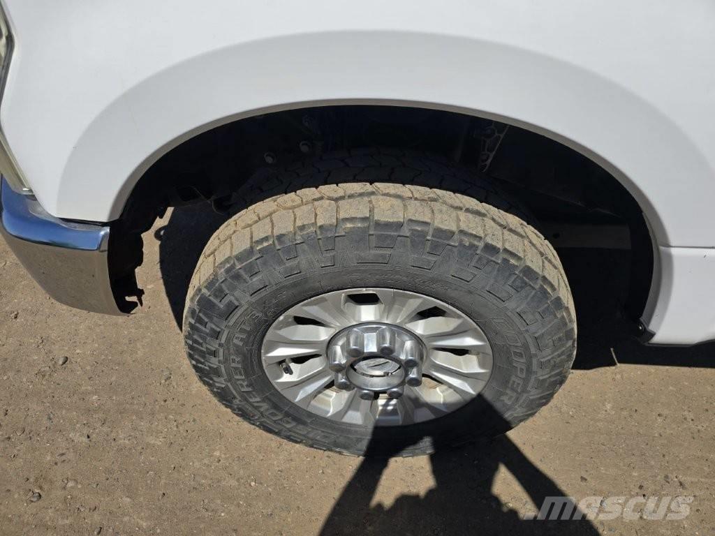 Ford F 250 FX4 Egyéb