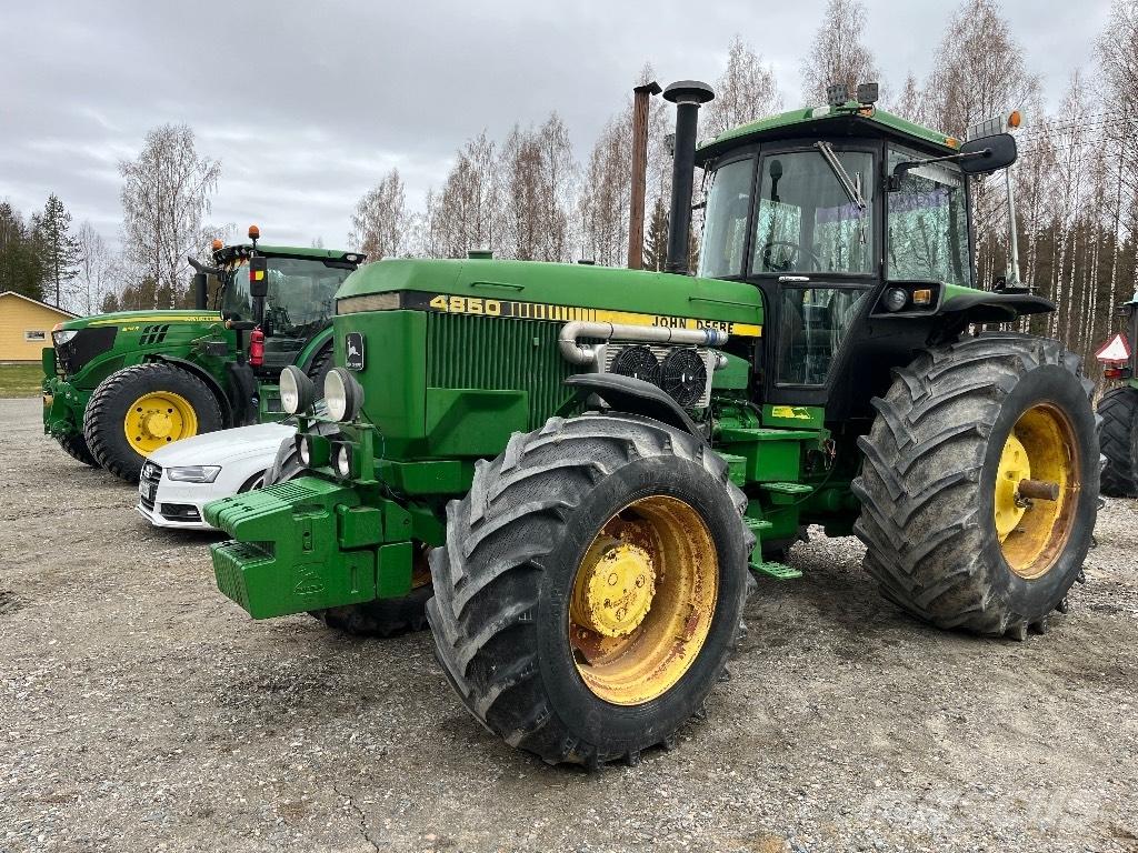 John Deere 4850 Traktorok