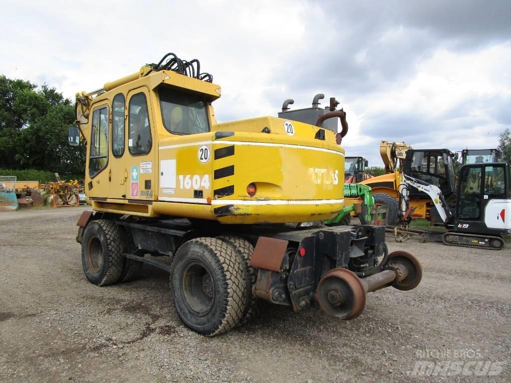 Atlas 1604 ZW Gumikerekes kotrók