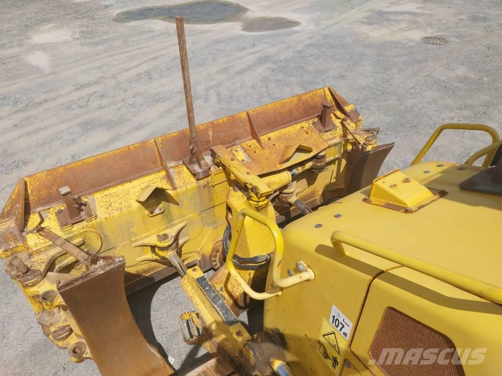 Komatsu D61PX-23 lánctalpas dózerek