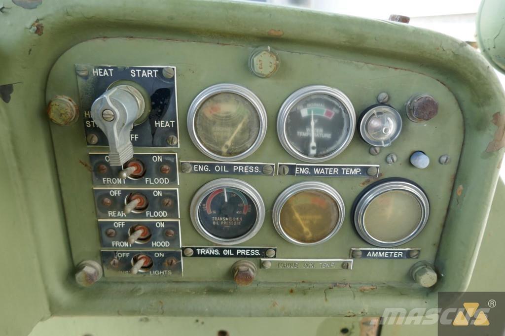 CAT D7F Ex-army lánctalpas dózerek