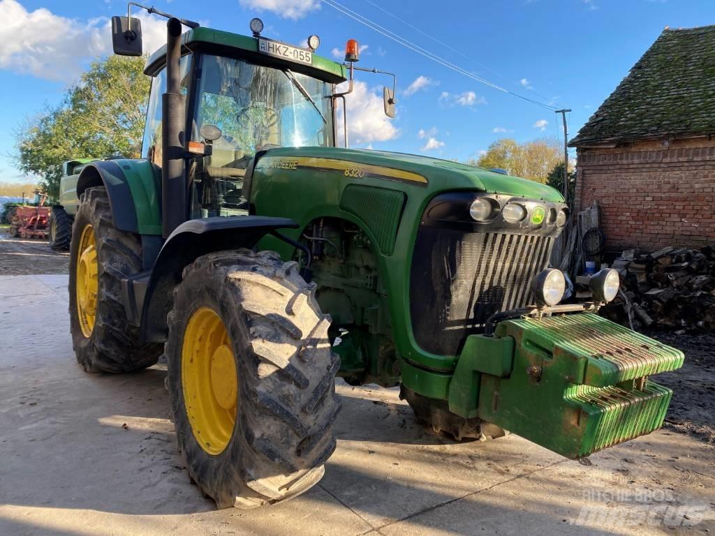 John Deere 8320 Traktorok