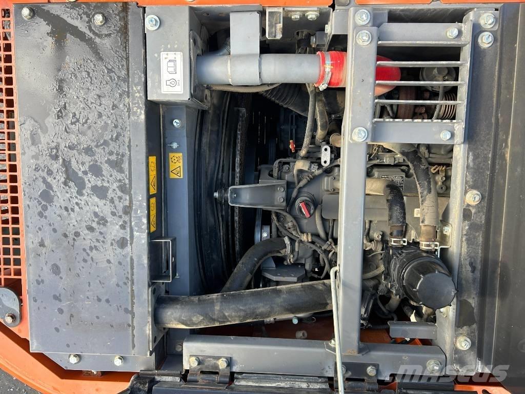 Hitachi ZX 130-6 Lánctalpas kotrók