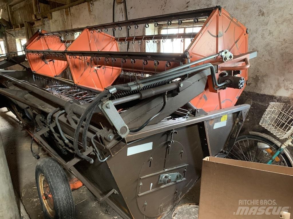 Dronningborg 7200 Kombájnok