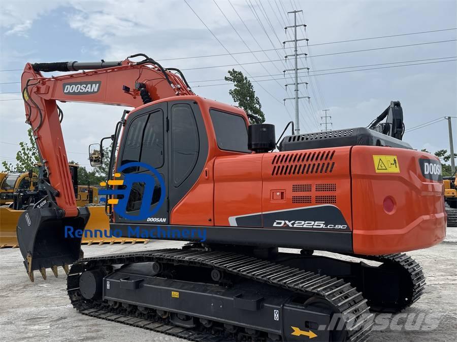 Doosan DX 225 LC-9C Lánctalpas kotrók