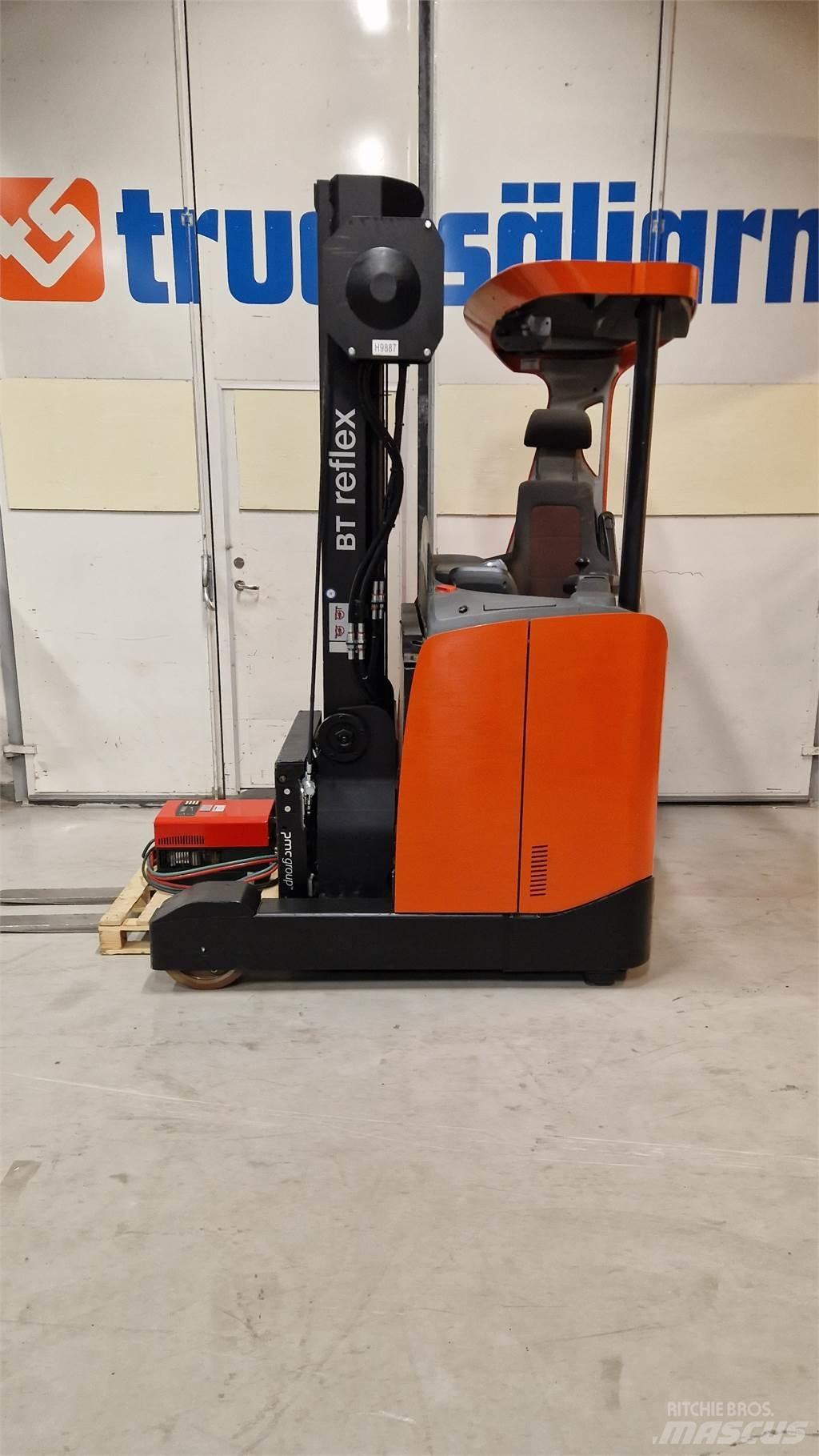 BT RRE140E Tolóoszlopos targonca