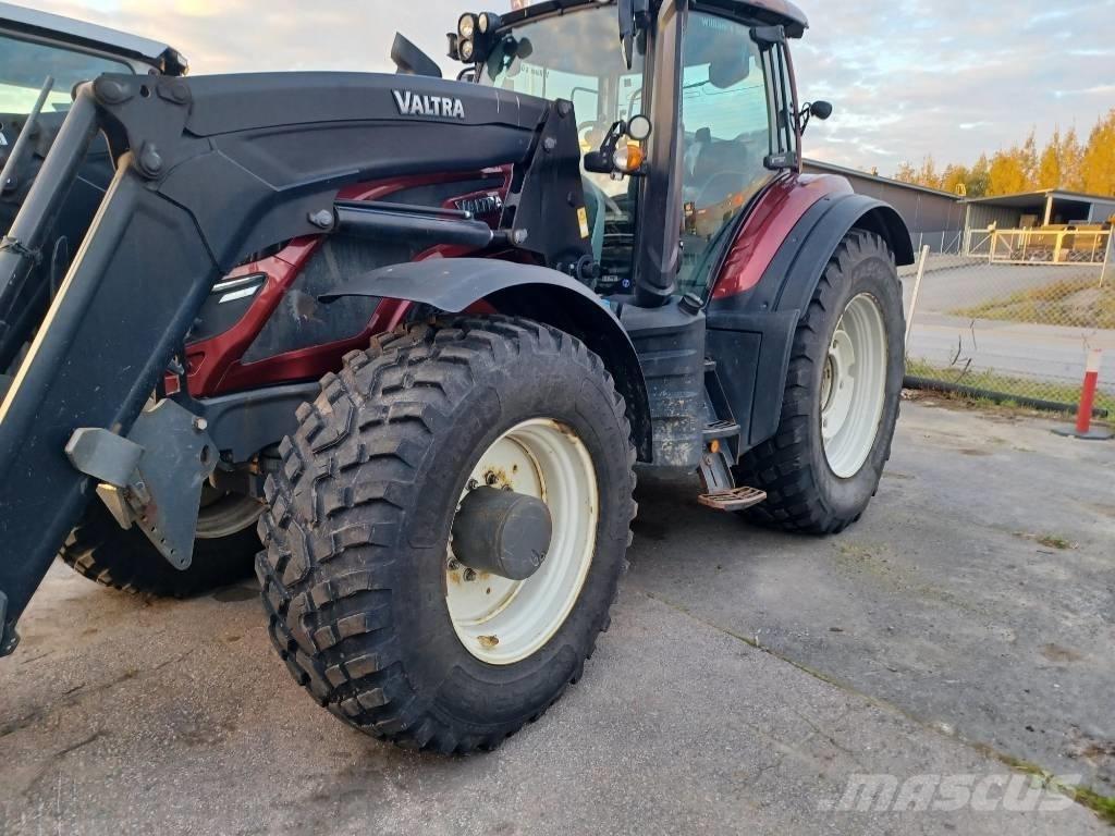 Valtra 234 Direct Traktorok