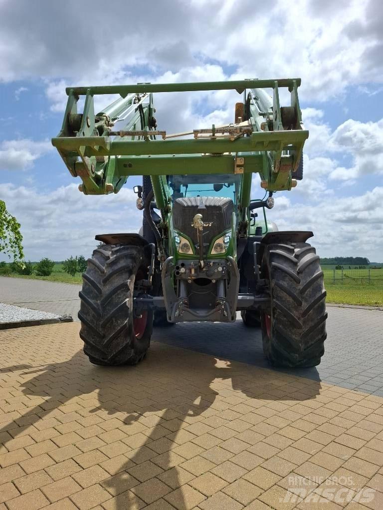Fendt 724 Profi Plus Traktorok