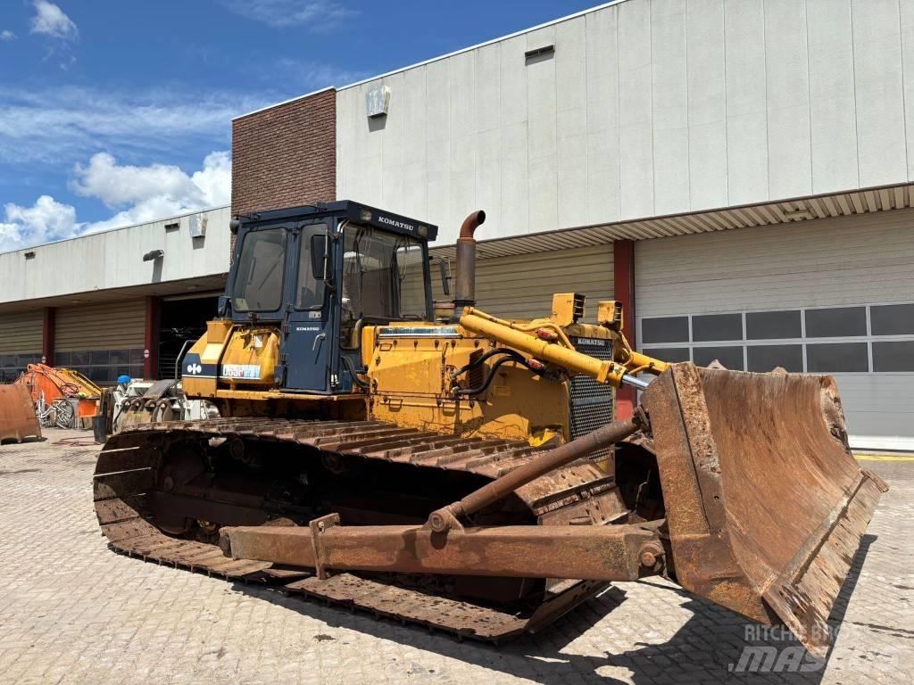 Komatsu D65PX-8 lánctalpas dózerek