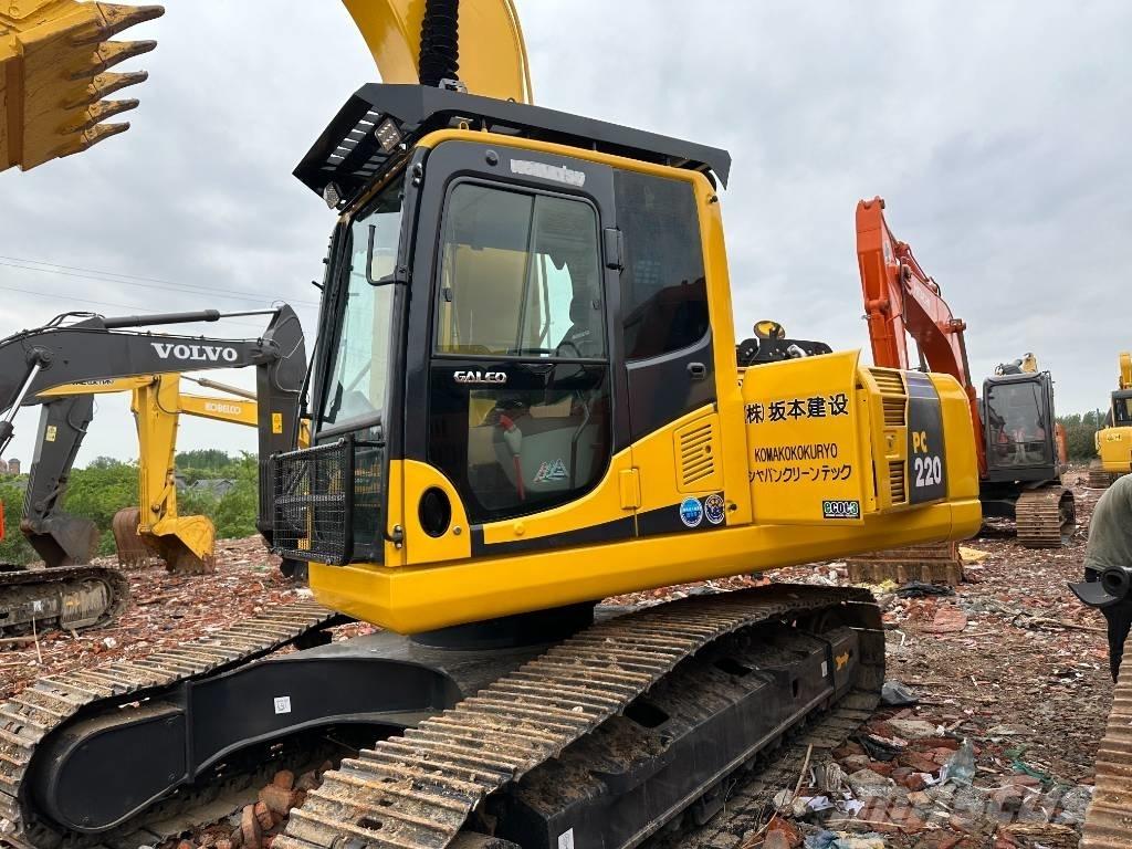 Komatsu PC 220-8M Lánctalpas kotrók
