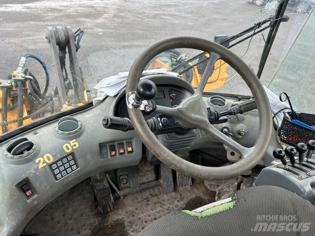Volvo L 60 E Gumikerekes homlokrakodók