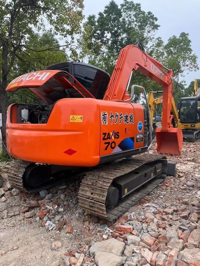Hitachi ZX70 Közepes (midi) kotrók 7 t - 12 t