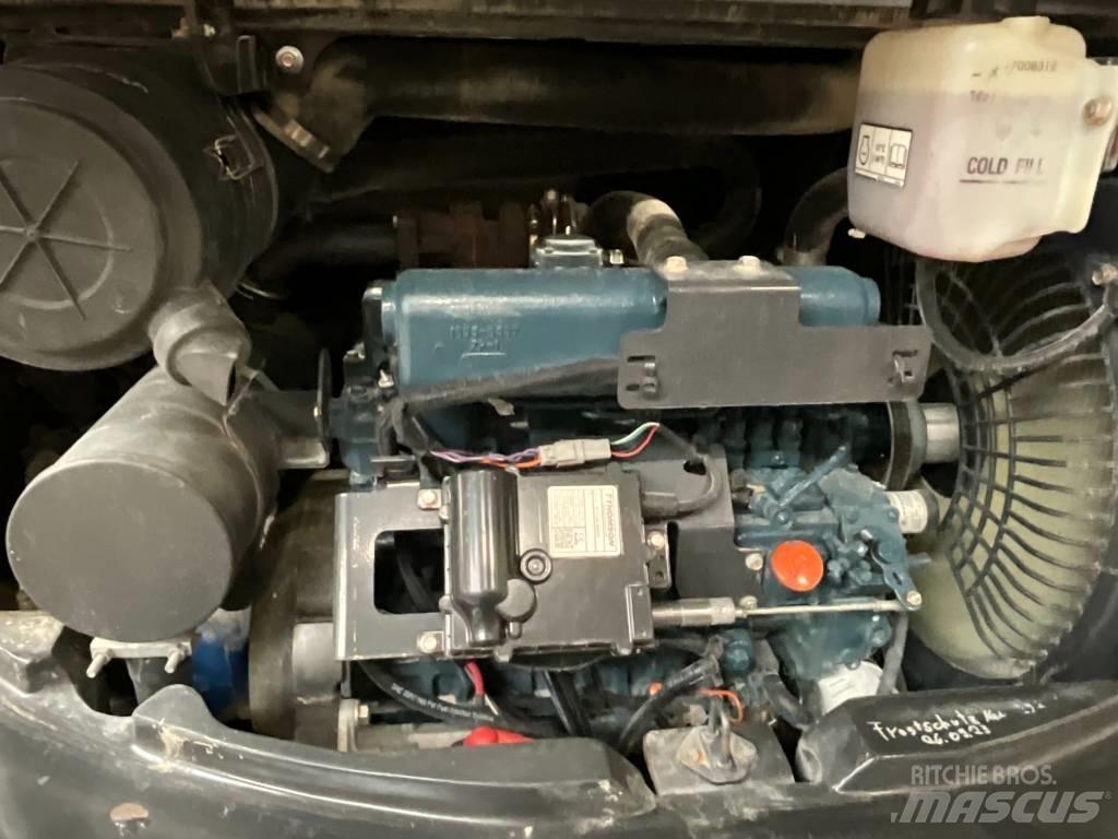 Bobcat E 55 Mini kotrók < 7t