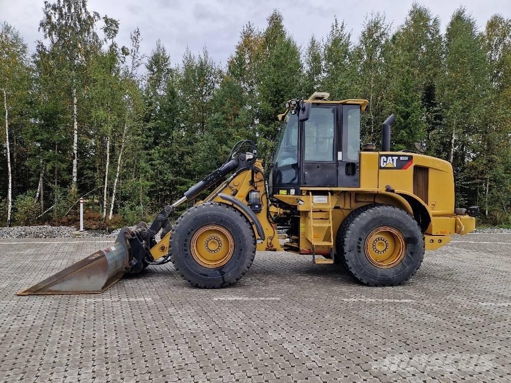 CAT 930 H Gumikerekes homlokrakodók