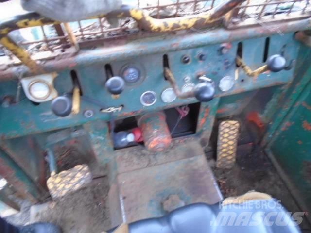 Timberjack 380 Vonszolók