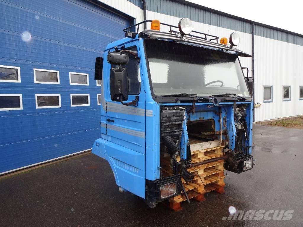 Scania Hytt CR13 Vezetőfülke és belső tartozékok