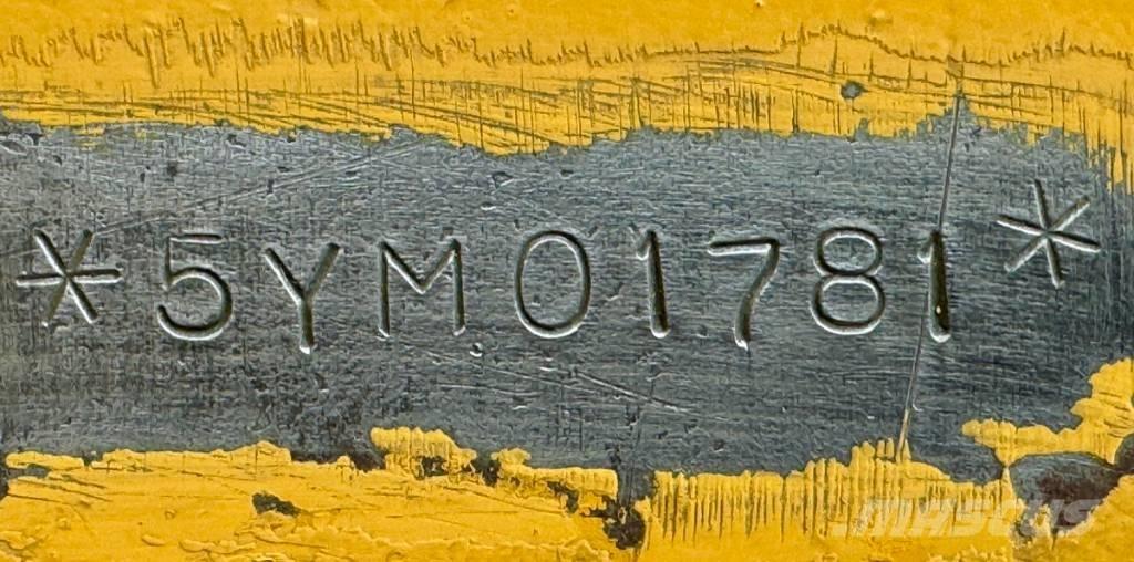 CAT 330 L Lánctalpas kotrók