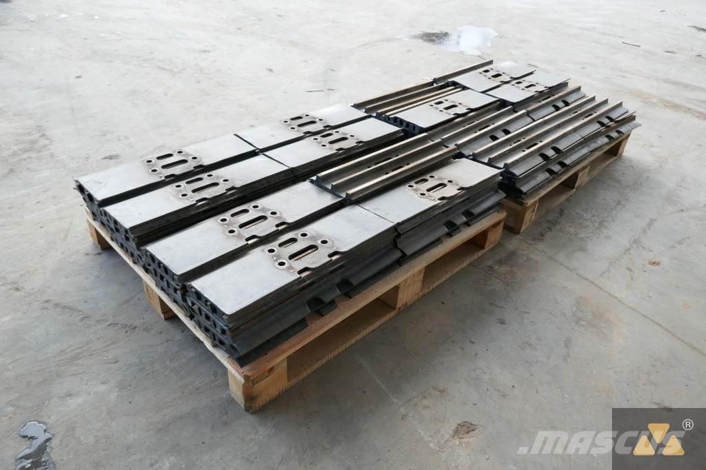 CAT 320 Trackshoes Gumiabroncsok, kerekek és felnik