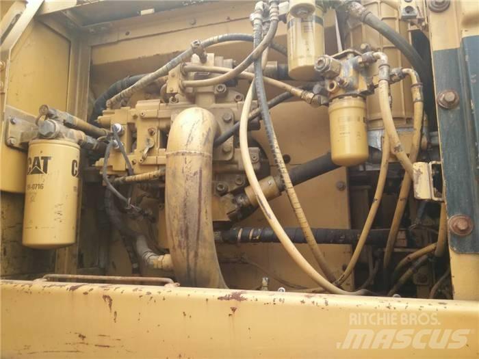 CAT 330 C Lánctalpas kotrók