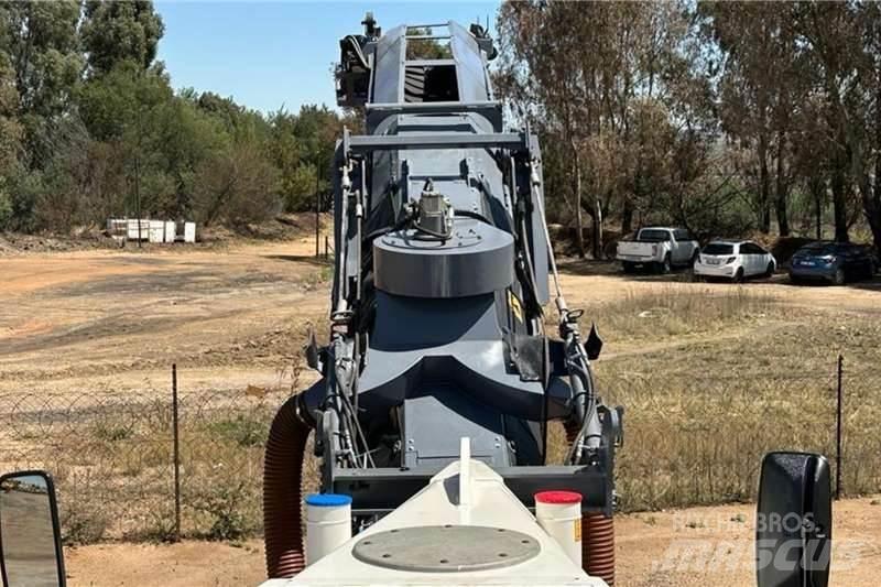 Wirtgen W100 Egyéb