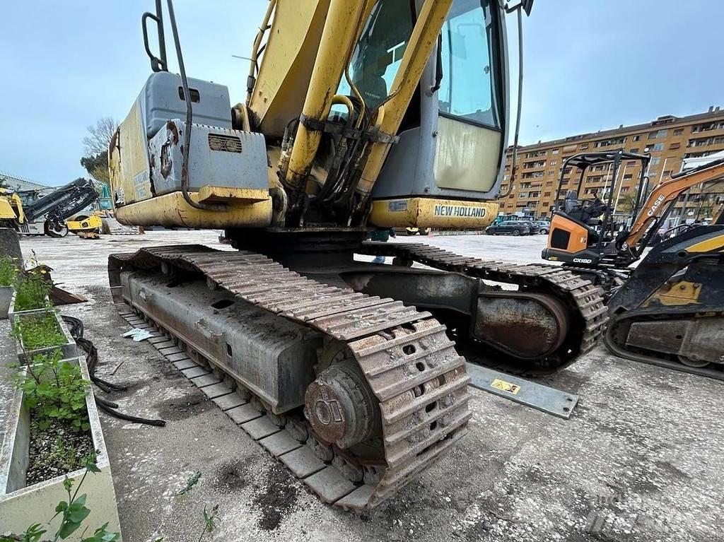 New Holland E215B Speciális kotrók